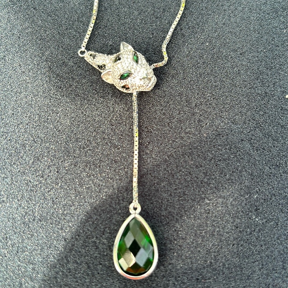 NWT Cote d’Argent Leopard Necklace Sterling Silver with Green Accents